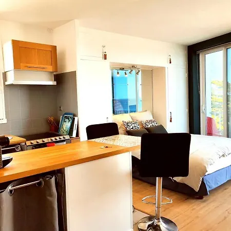 Apartment Cosy, Tres Jolie Vue Mer, A Pied A