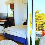 Cosy, Tres Jolie Vue Mer, A Pied A *